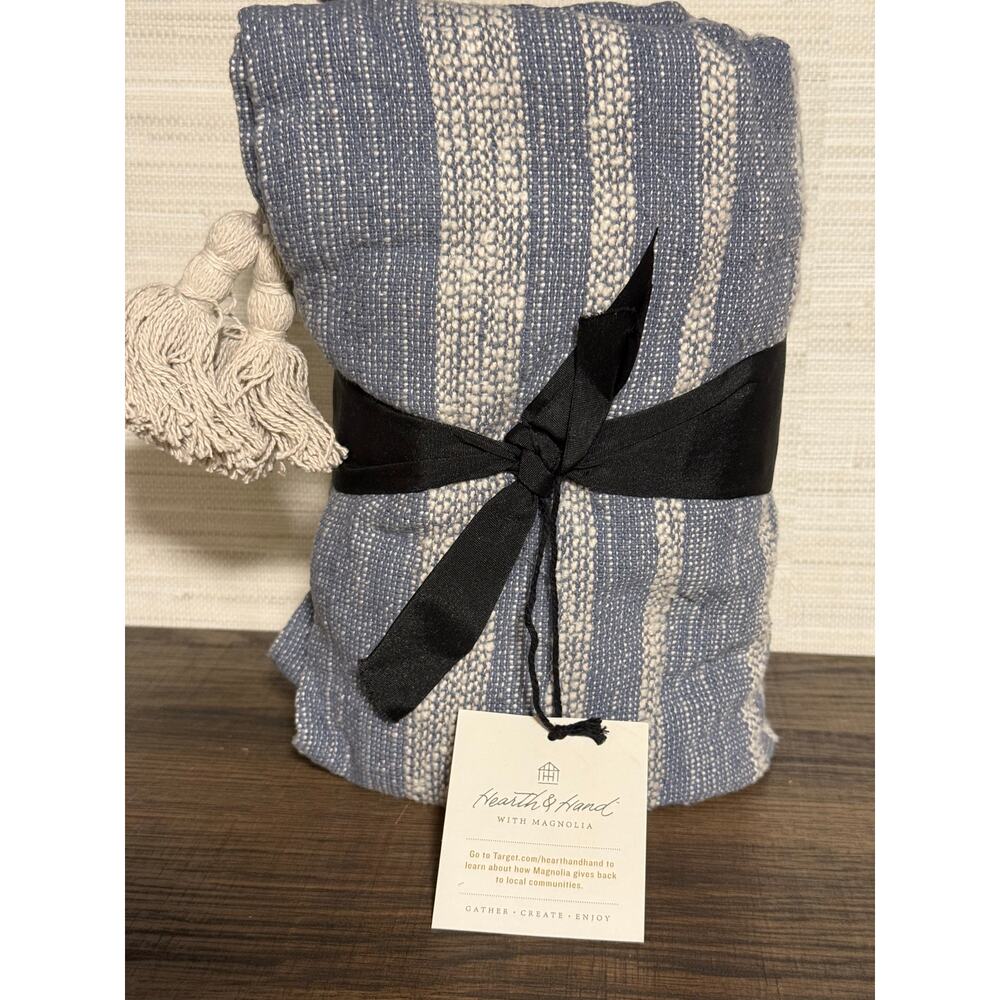 HEARTH & HAND Magnolia Heathered Stripe Tasseled Woven Throw Blanket Blue